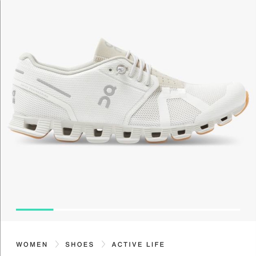 On Cloud Sneakers - White Sand